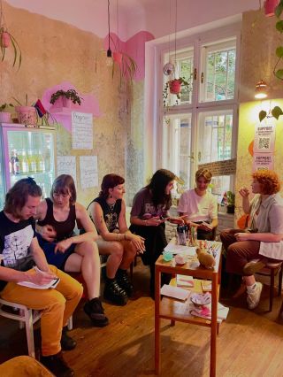 Tady máte pár úryvků z toho, jak vypadají naše komunitní nehierarchické dialogy! Pořádáme je každý měsíc a pokaždé se...